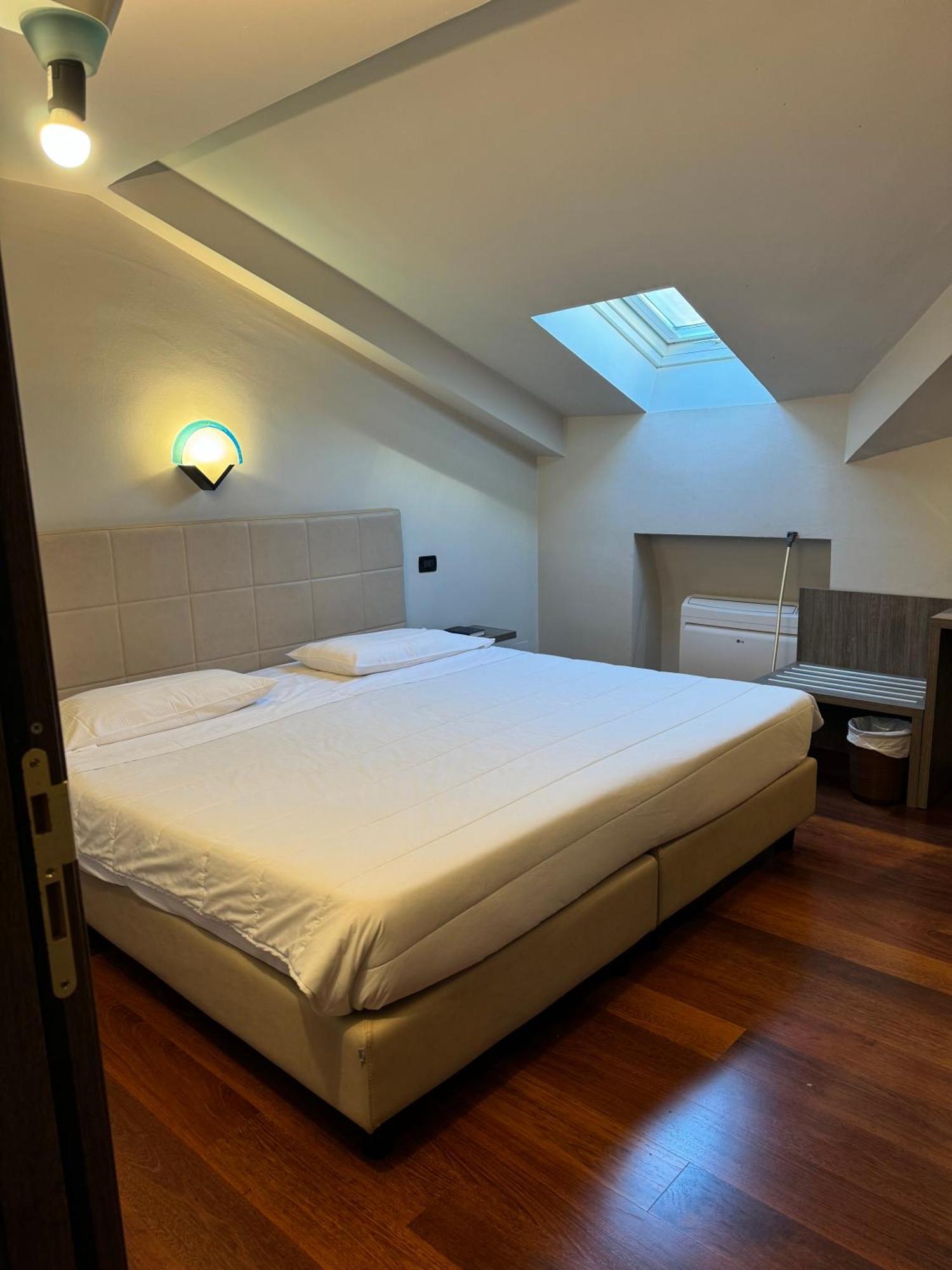 Jet Hotel Caselle Torinese Eksteriør bilde