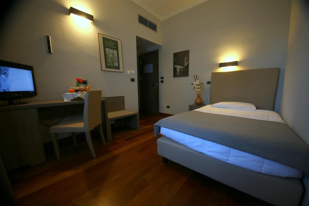 Jet Hotel Caselle Torinese Eksteriør bilde